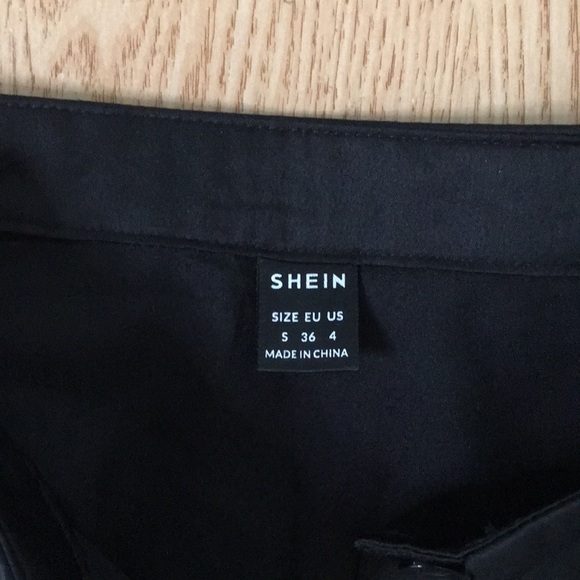 New Womens Shein Button Up Faux Silk shirt Super Soft Stretchy Black Size Small - Picture 6 of 7